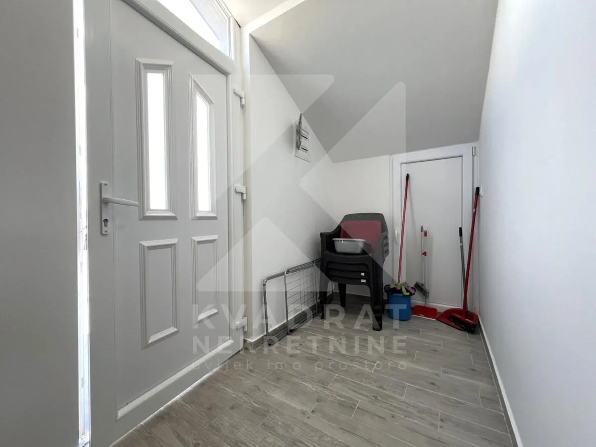 Izdavanje, trosoban stan, 76m², Donja Gorica, Podgorica