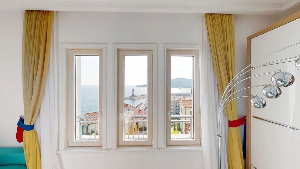 Prodaja, jednosoban stan, 55m², Tivat, Crna Gora