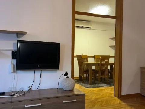 Izdavanje, dvosoban stan, 86m², Seljanovo, Tivat - image 3