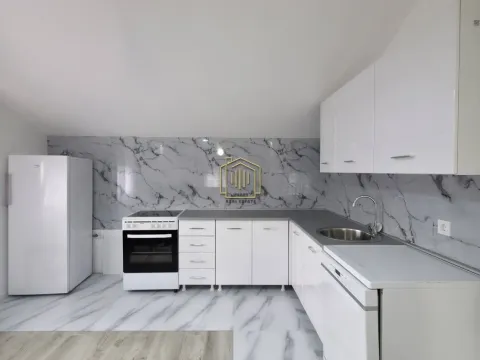 Izdavanje, dvosoban stan, 85m², Donja Gorica, Podgorica - image 13