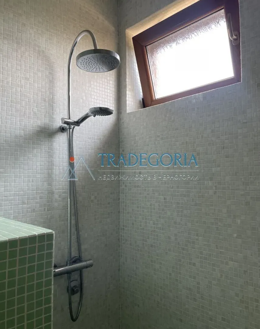 Prodaja, četvorosoban stan, 222m², Dobra Voda, Bar
