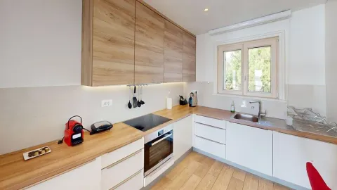 Prodaja, jednosoban stan, 55m², Tivat, Crna Gora - image 10
