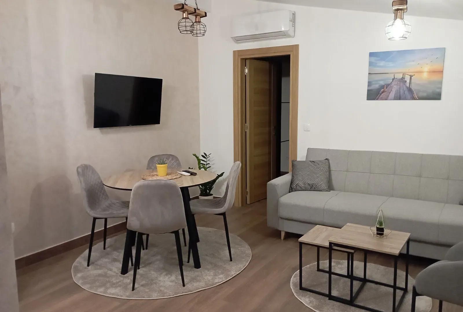 Izdavanje, jednosoban stan, 40m², Dumidran, Tivat