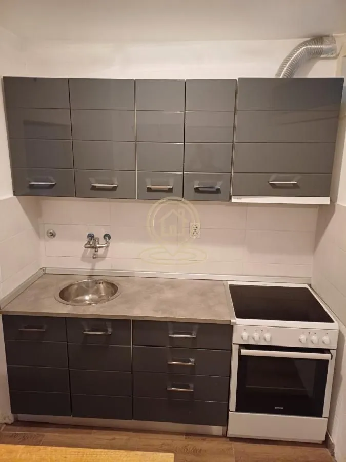 Rent, two bedroom apartment, 47m², Čubura, Beograd