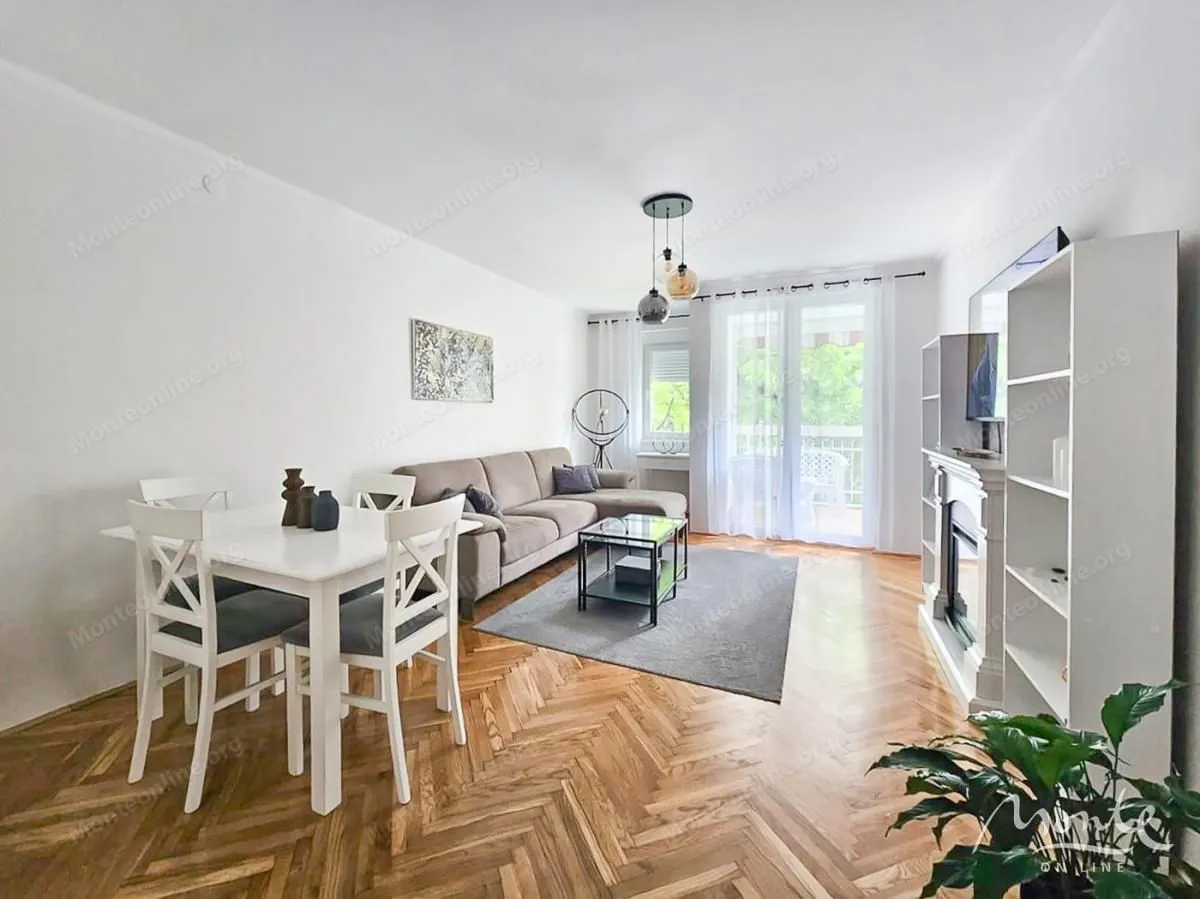 Prodaja, dvosoban stan, 52m², Dubovica, Budva