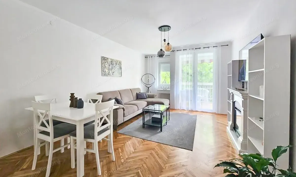 Prodaja, dvosoban stan, 52m², Dubovica, Budva