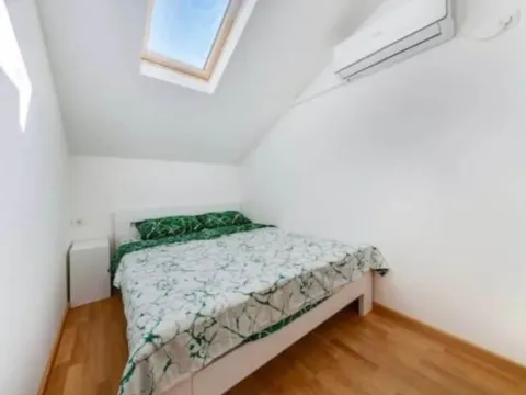 Rent, one bedroom apartment, 45m², Pobrežje, Podgorica - image 3