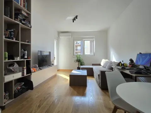 Rent, one bedroom apartment, 45m², City Kvart, Podgorica - image 5