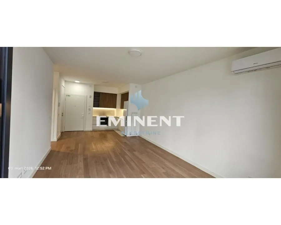 Izdavanje, dvosoban stan, 68m², Savski Venac, Beograd