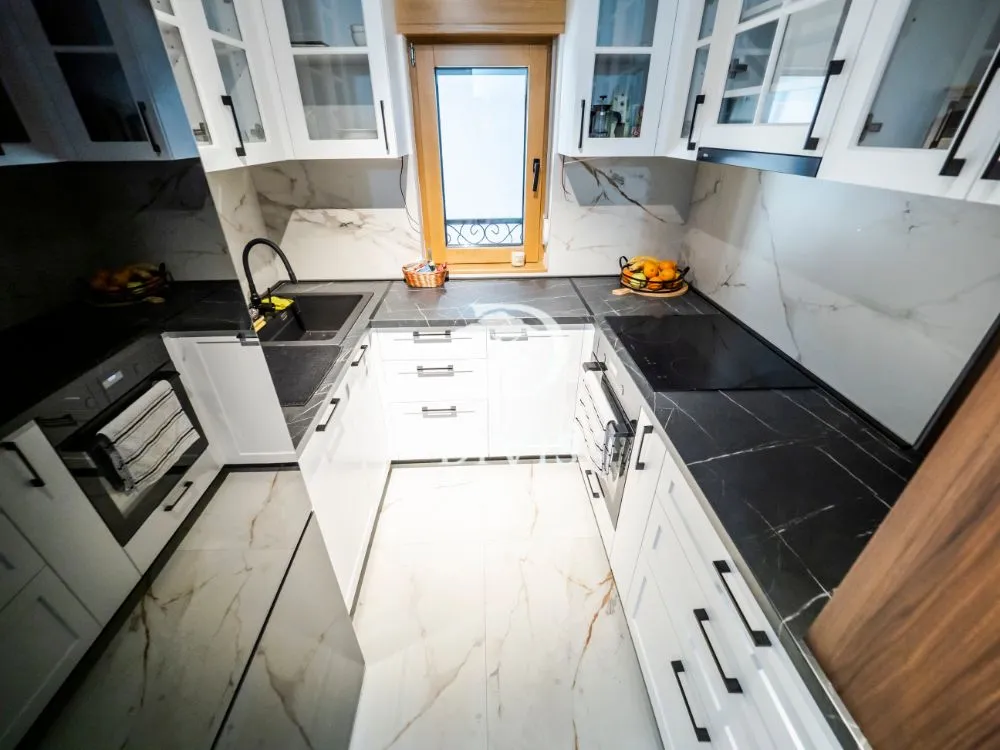 Sale, three bedroom apartment, 68m², Kluz, Zvezdara Sve Podlokacije