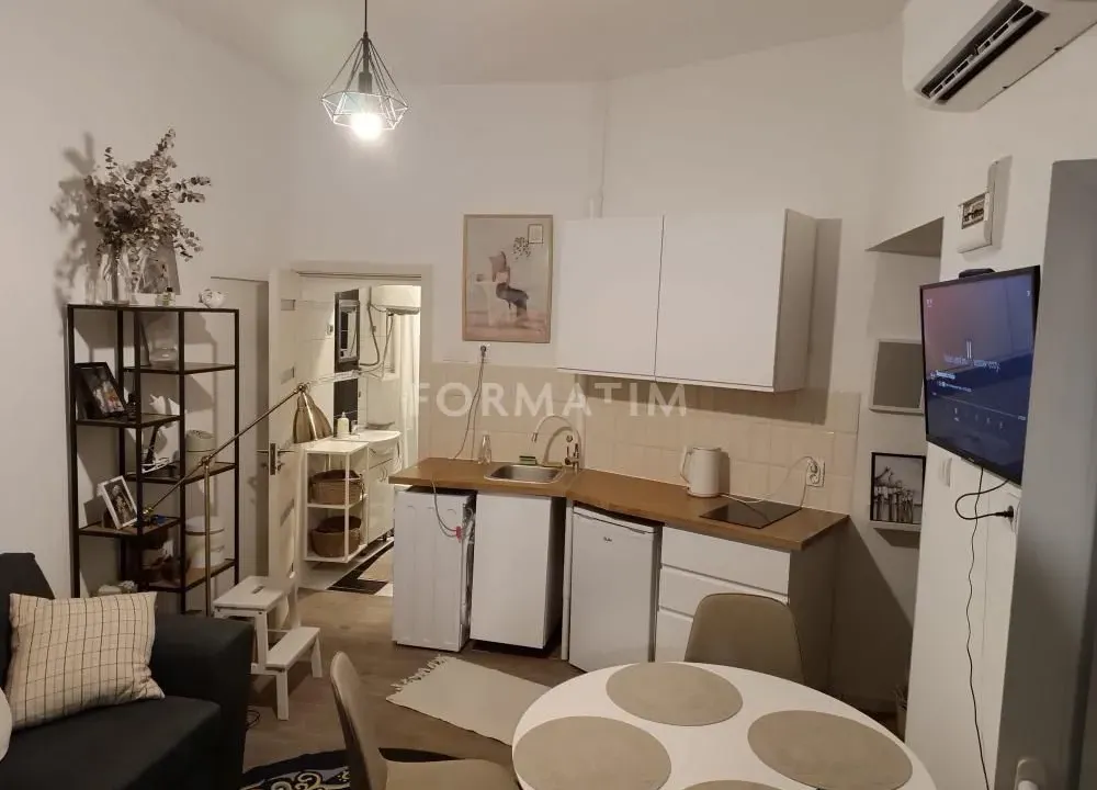 Rent, one bedroom apartment, 31m², Stari Grad, Beograd