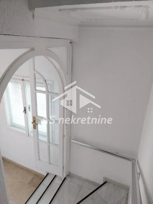 Rent, house, 260m², Neimar, Vračar Sve Podlokacije