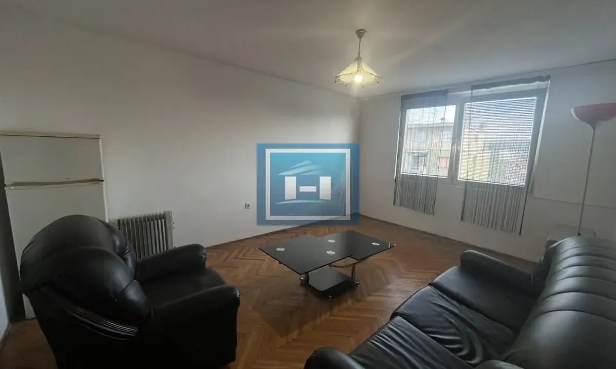 Prodaja, dvosoban stan, 60m², Kajsijar, Jagodina