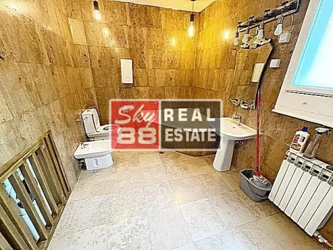 Rent, three bedroom apartment, 130m², Neimar, Vračar Sve Podlokacije - image 9