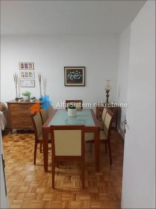 Izdavanje, dvosoban stan, 65m², Čubura, Beograd
