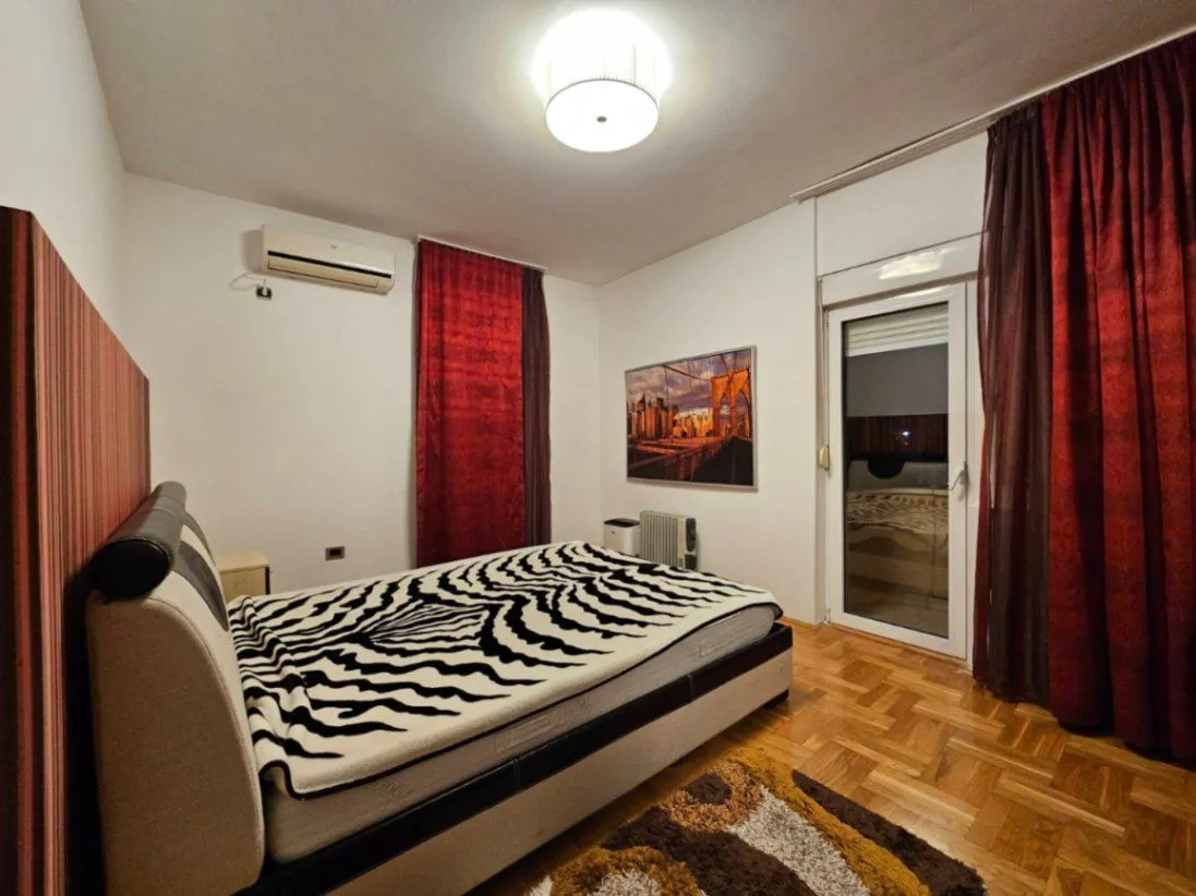 Izdavanje, dvosoban stan, 75m², Stari Aerodrom, Podgorica