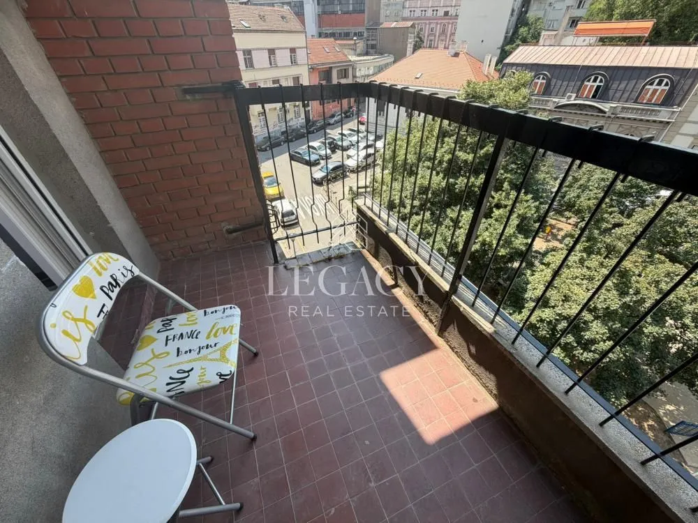 Izdavanje, dvosoban stan, 59m², Stari Grad, Beograd