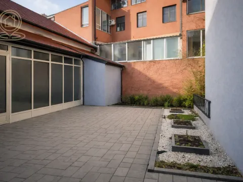 Rent, office space, 275m², Stari grad, Novi Sad - image 3