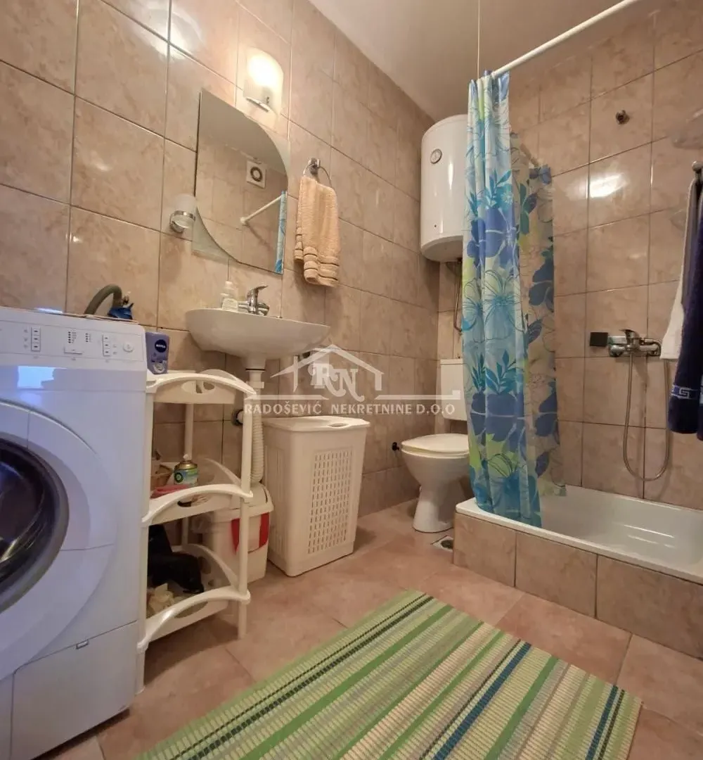 Prodaja, stan, 25m², Borča 1, Borča Sve Podlokacije