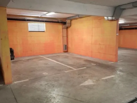 Izdavanje, garsonjera, 30m², Stara Varoš, Podgorica - image 9