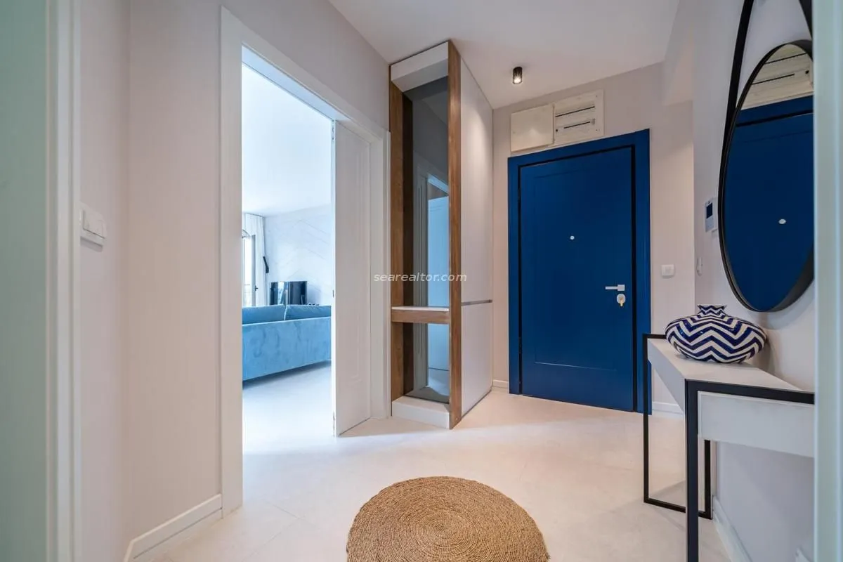 Rent, two bedroom apartment, 102m², Tivat, Crna Gora