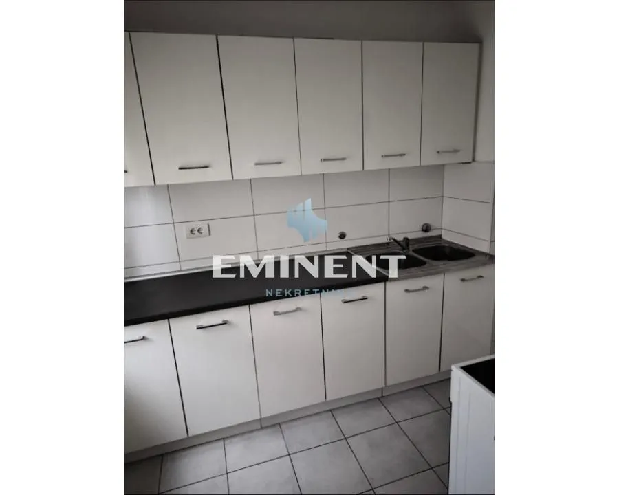 Rent, three bedroom apartment, 85m², Čukarica, Beograd