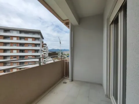 Izdavanje, jednosoban stan, 50m², Central Point, Podgorica - image 14