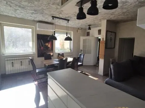 Izdavanje, četvorosoban stan, 100m², Autokomanda, Voždovac Sve Podlokacije - image 4