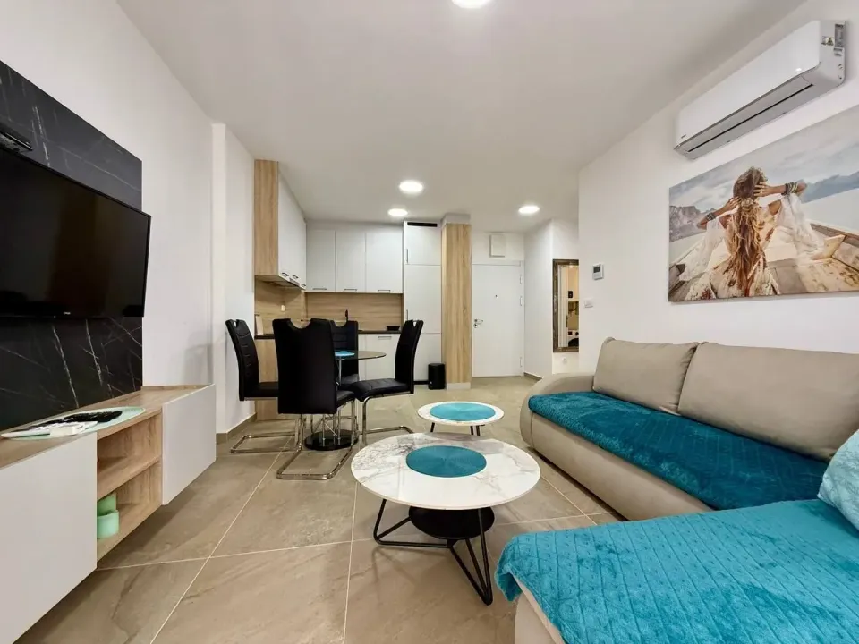 Sale, one bedroom apartment, 45m², Bečići, Budva