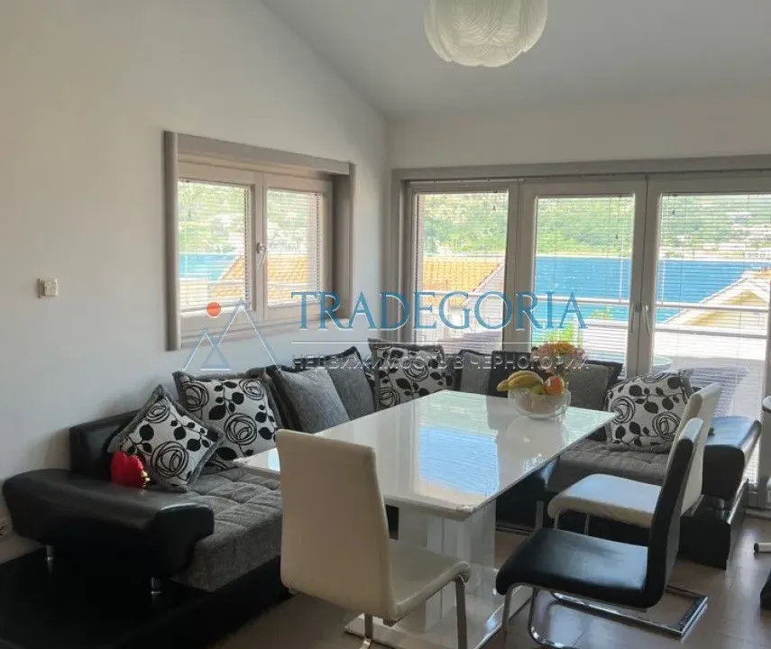 Prodaja, trosoban stan, 114m², Kotor, Crna Gora