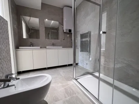 Sale, five bedroom apartment, 198m², Kotor, Crna Gora - image 16