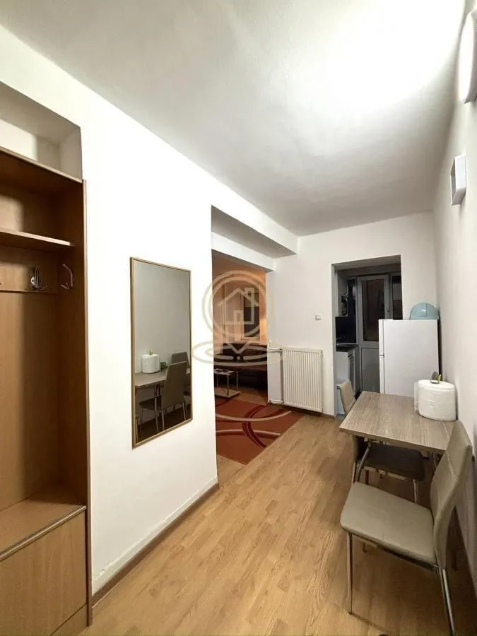 Rent, two bedroom apartment, 40m², Savski Venac, Beograd