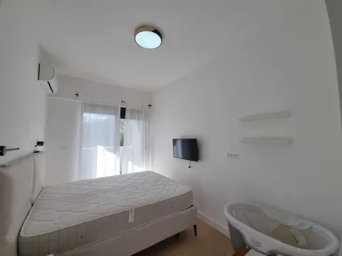 Sale, two bedroom apartment, 65m², Bečići, Budva - image 3