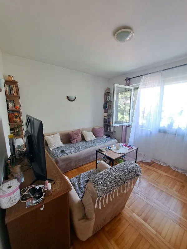 Prodaja, dvosoban stan, 37m², Karaburma, Palilula Sve Podlokacije