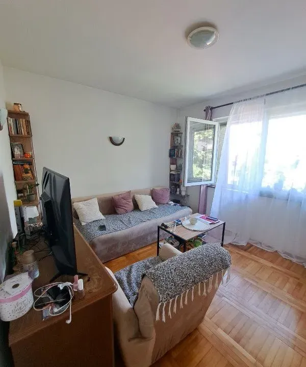 Prodaja, dvosoban stan, 37m², Karaburma, Palilula Sve Podlokacije