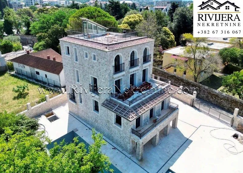 Prodaja, kuća, 500m², Donja Lastva, Tivat