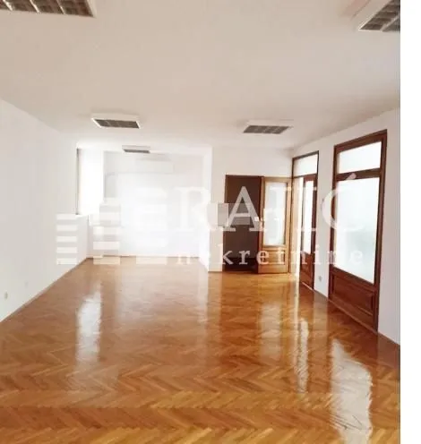 Rent, office space, 240m², Kalemegdan, Beograd