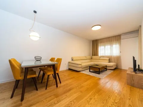 Rent, apartment, 70m², Central Point, Podgorica - image 3