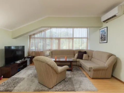 Sale, two bedroom apartment, 106m², Tivat, Crna Gora - image 11