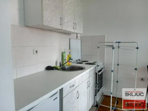 Izdavanje, garsonjera, 25m², Bulevar Oslobodjenja, Novi Sad Sve Podlokacije - image 6