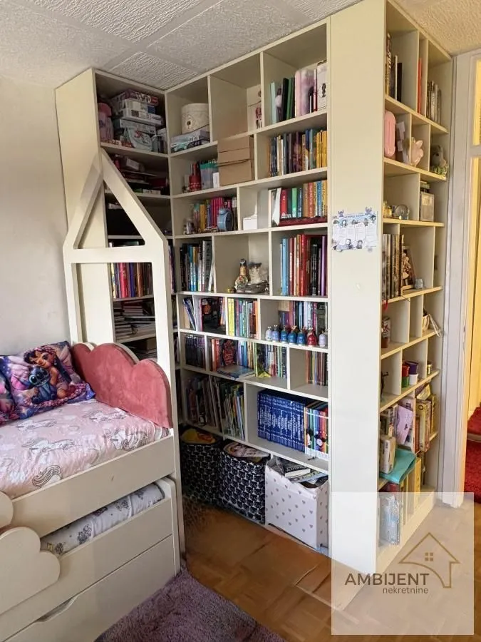 Prodaja, trosoban stan, 73m², Galenika, Beograd
