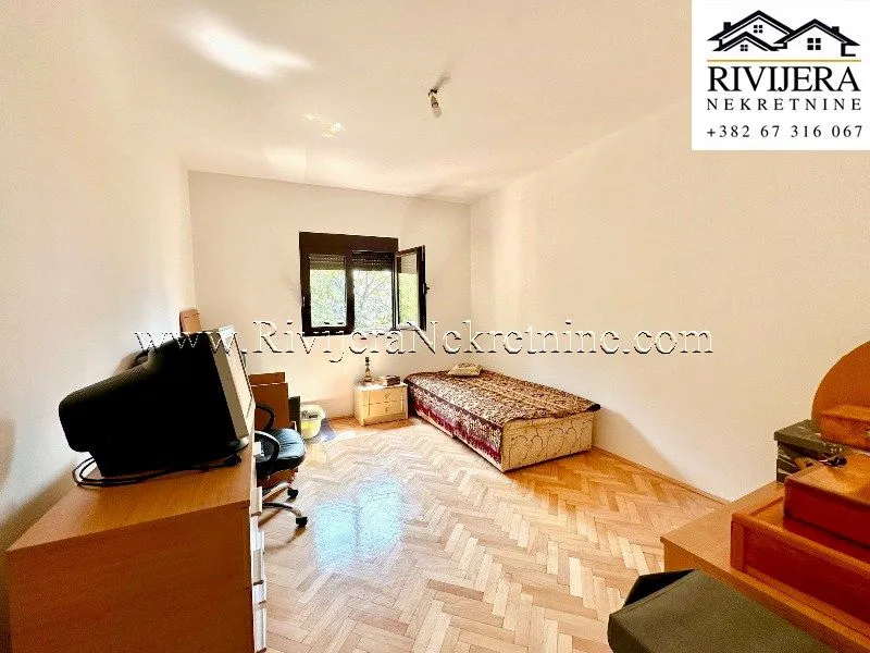 Prodaja, dvosoban stan, 70m², Dobrota, Kotor