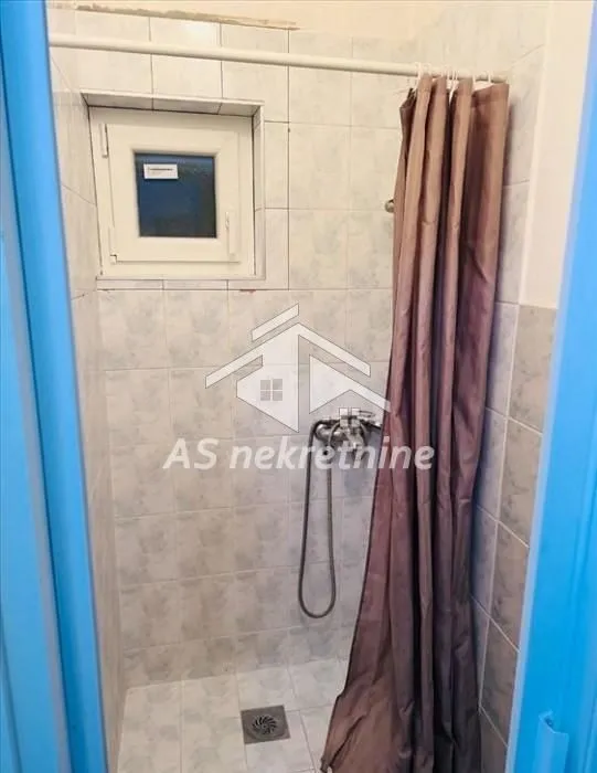 Rent, four bedroom apartment, 107m², Stari Grad, Beograd