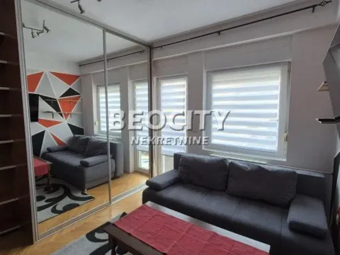 Izdavanje, stan, 32m², Centar, Novi Sad