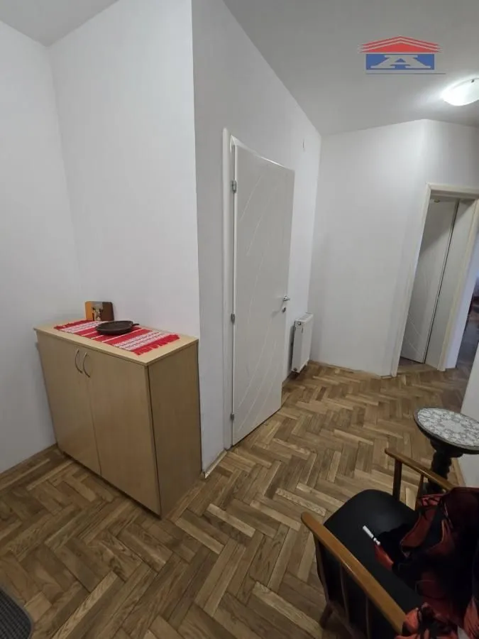 Prodaja, trosoban stan, 64m², Sajmište, Novi Sad