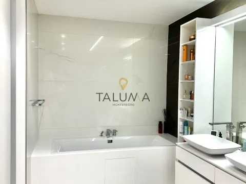 Prodaja, dvosoban stan, 159m², Centar, Budva - image 4