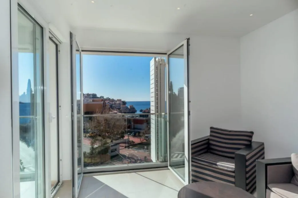 Rent, apartment, 54m², Pržno, Budva