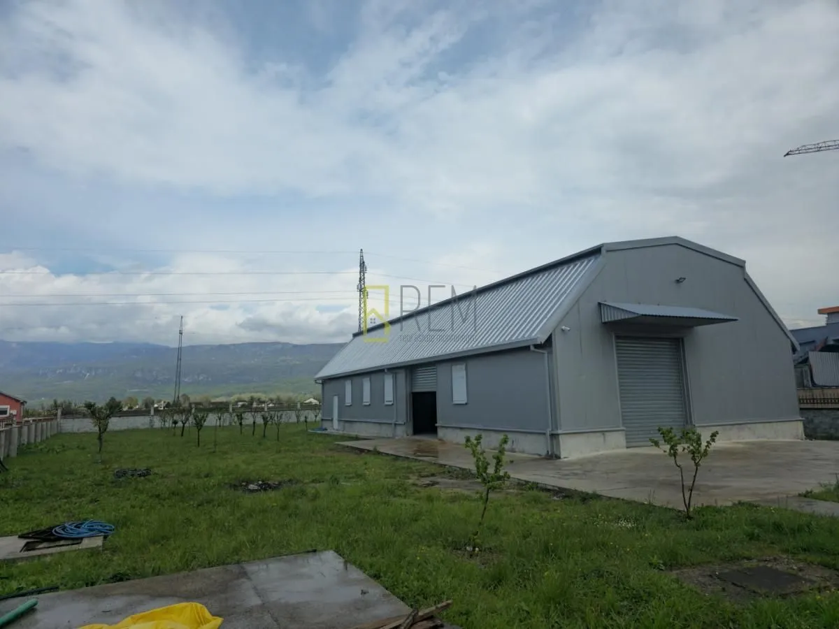 Rent, office space, 270m², Spuž, Danilovgrad