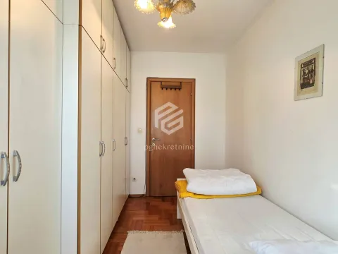 Izdavanje, dvosoban stan, 55m², Stari Aerodrom, Podgorica - image 9