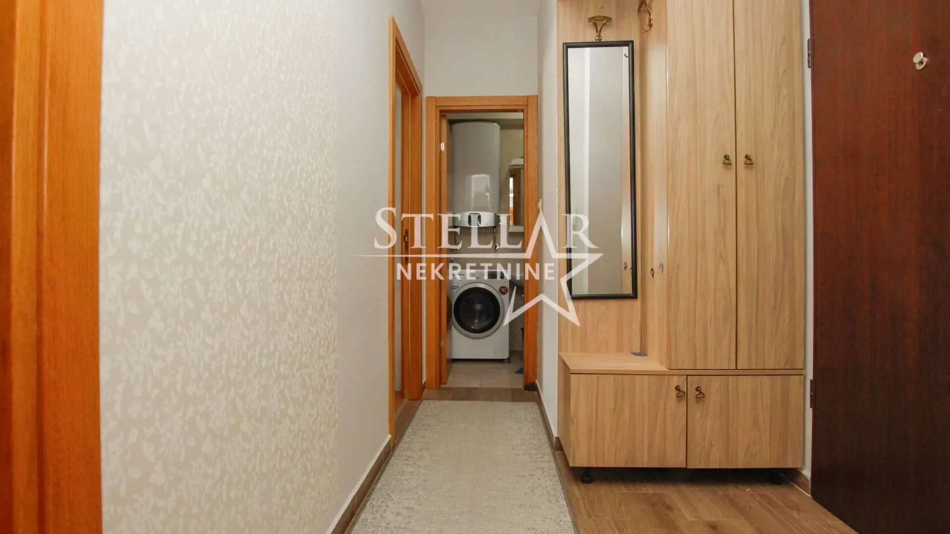 Prodaja, dvosoban stan, 65m², Ljubović, Podgorica
